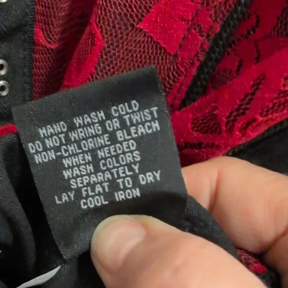 Hot Topic Red Bustier Camisole - Picture 4 of 5